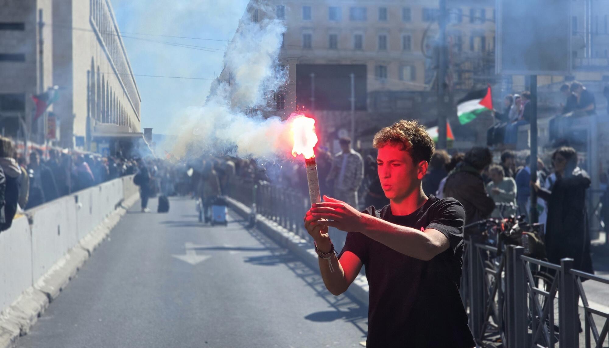 Manifestaciones flotilla Italia - 1